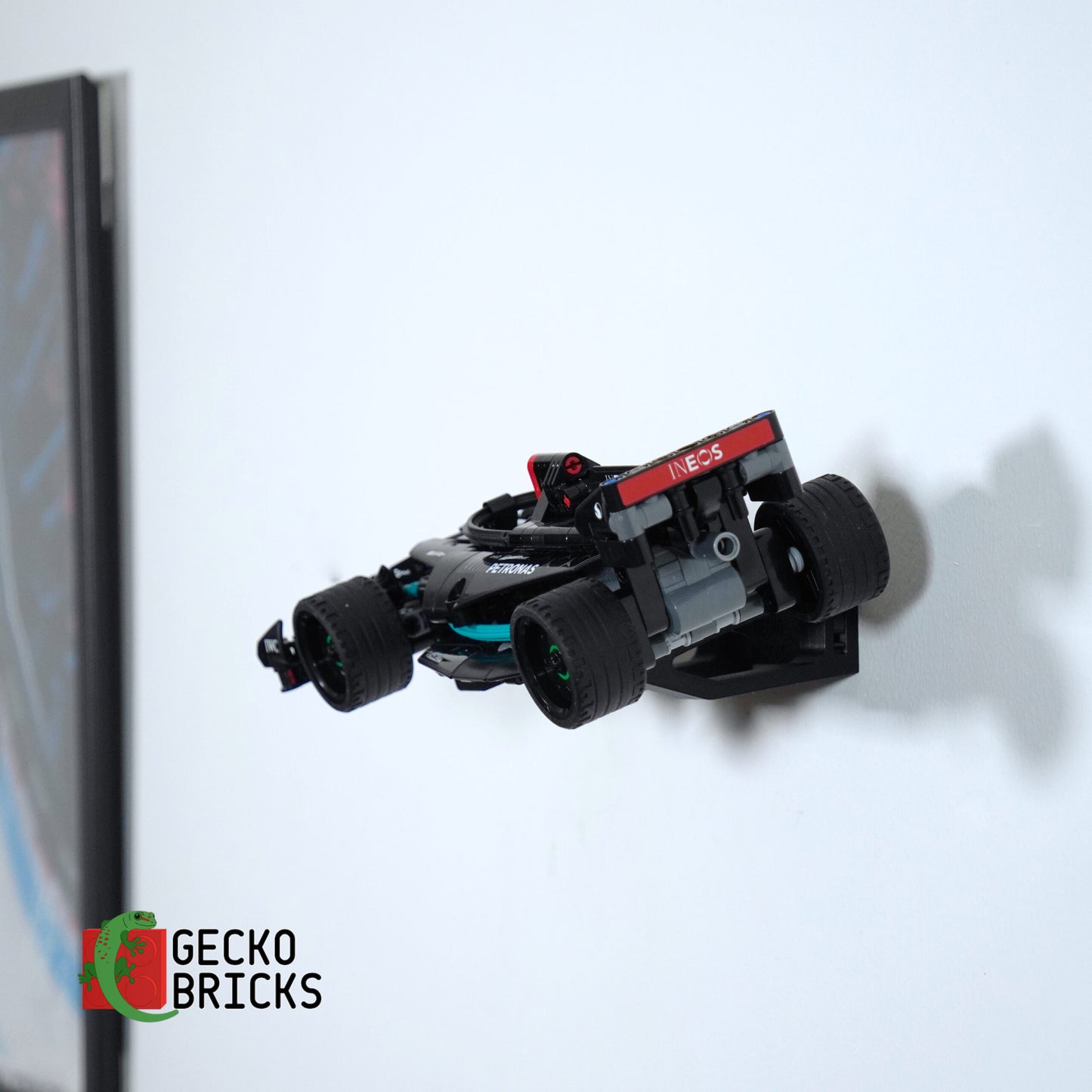 Mercedes F1 Pull Back AMG - 42165 - Wall Mount image 2