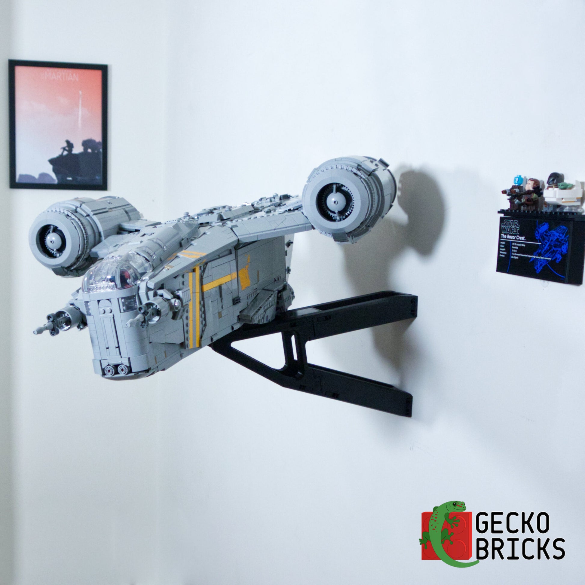 The Razor Crest UCS - 75331 - Wall Mount image 3