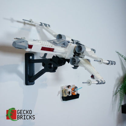 Luke Skywalker's X-Wing Fighter - 75301 - Wall Mount image 3