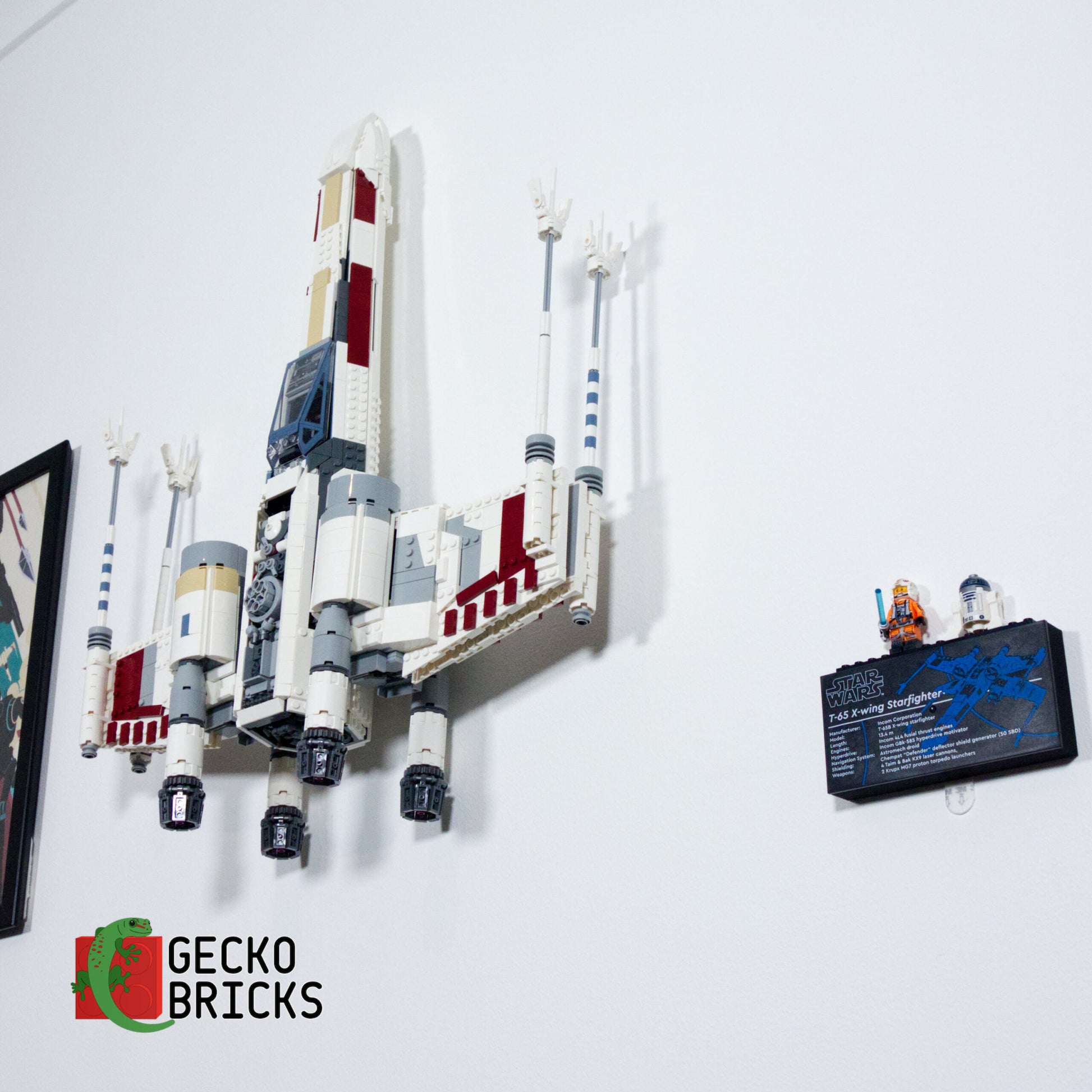 UCS X-Wing Star Wars (10240/75355) - Wall Mount image 4