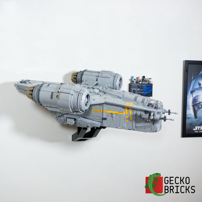 The Razor Crest UCS - 75331 - Wall Mount image 2