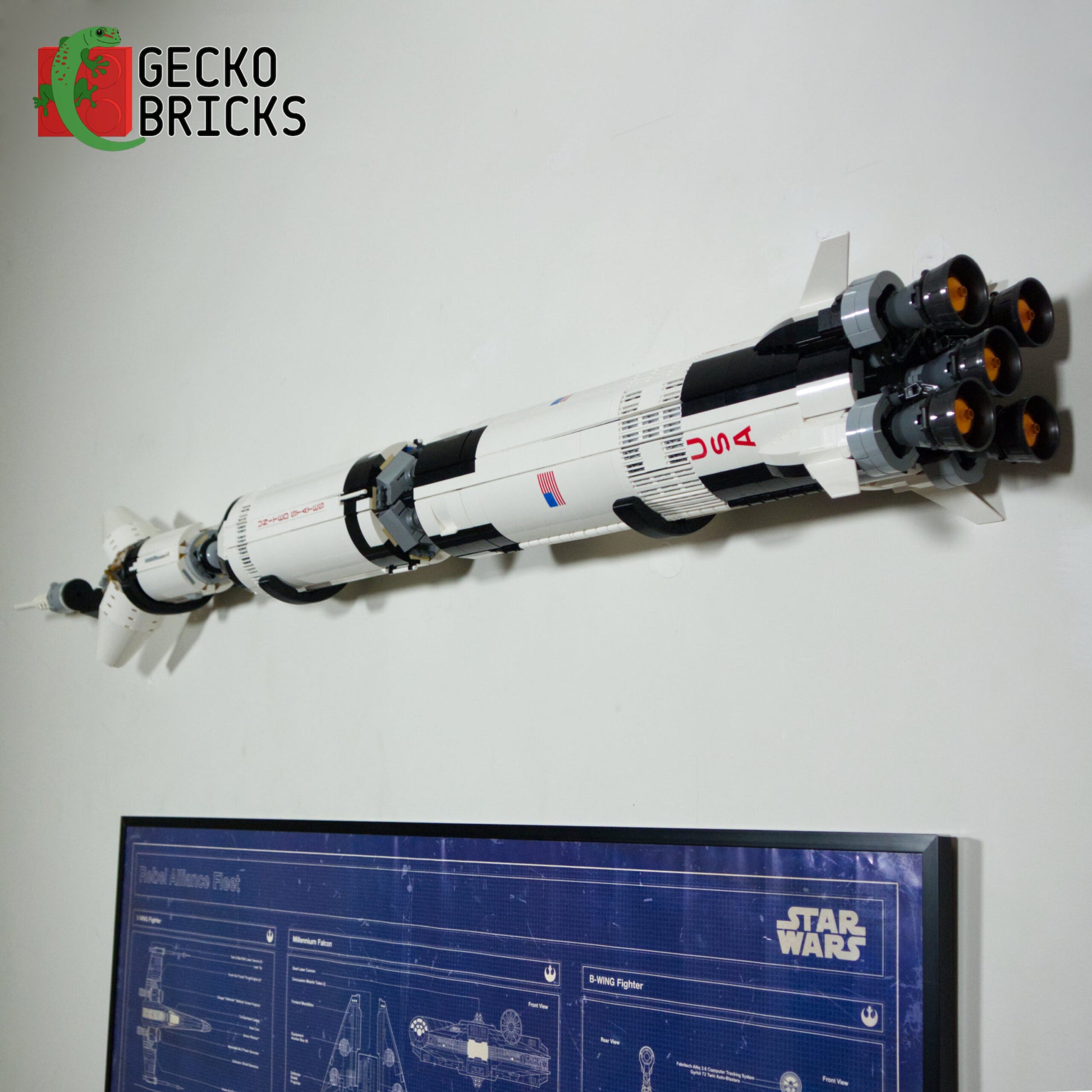Saturn V Space Rocket (Nasa) - 21309/92176 - Wall Mount image 1