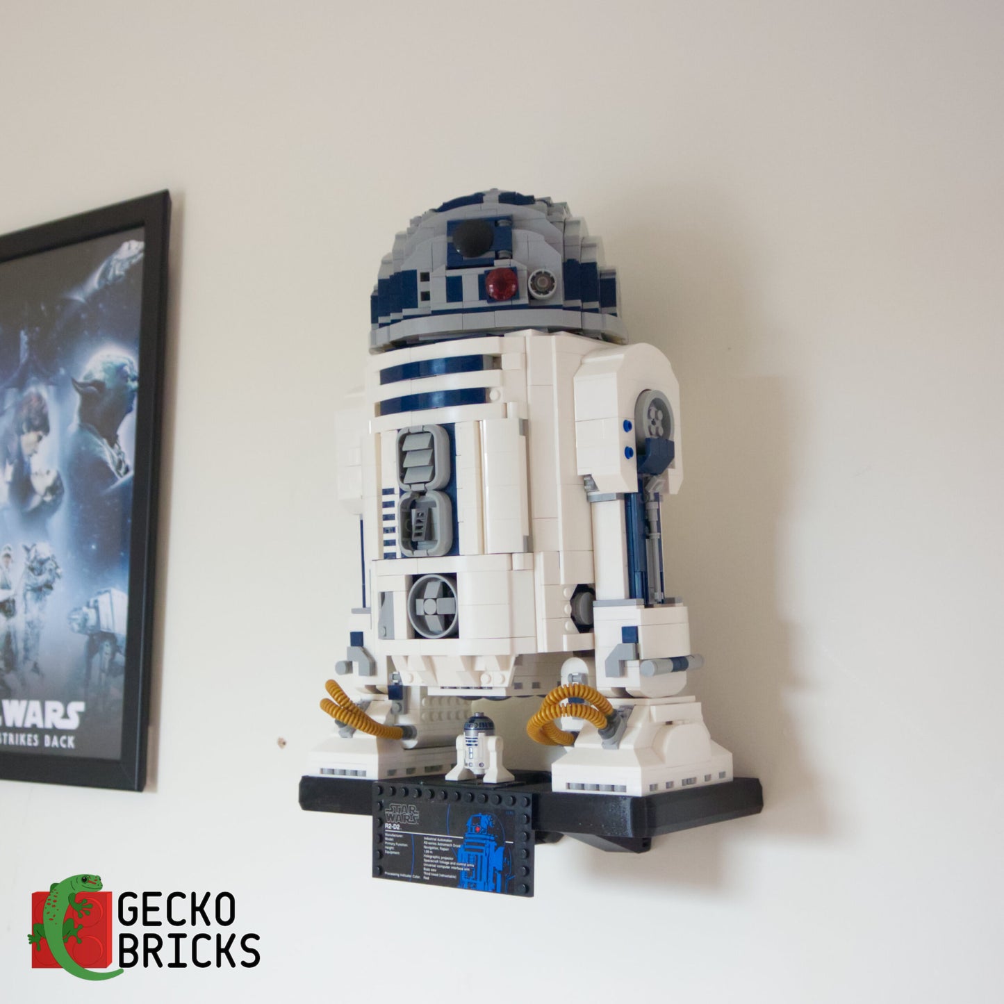 R2-D2 - 10225/75308 - Wall Mount image 0