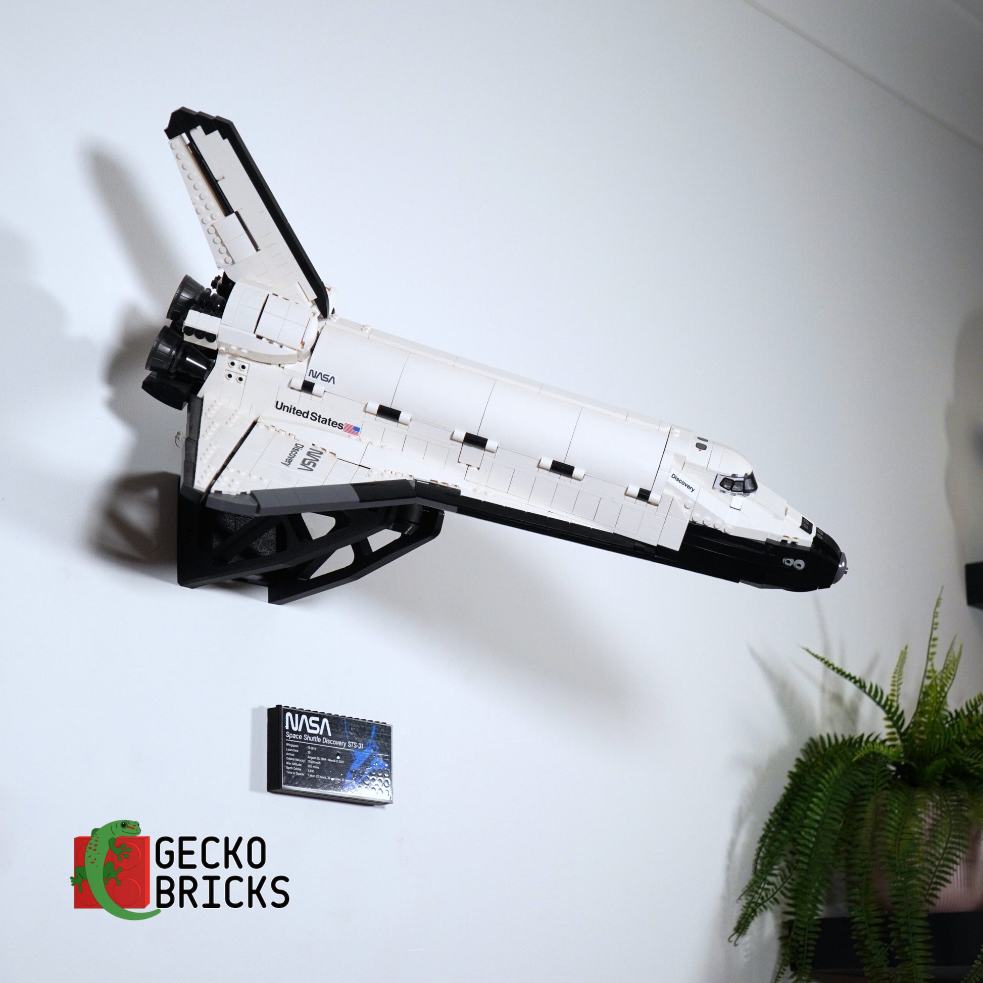 Space Shuttle Discovery Nasa - 10283 - Wall Mount image 3