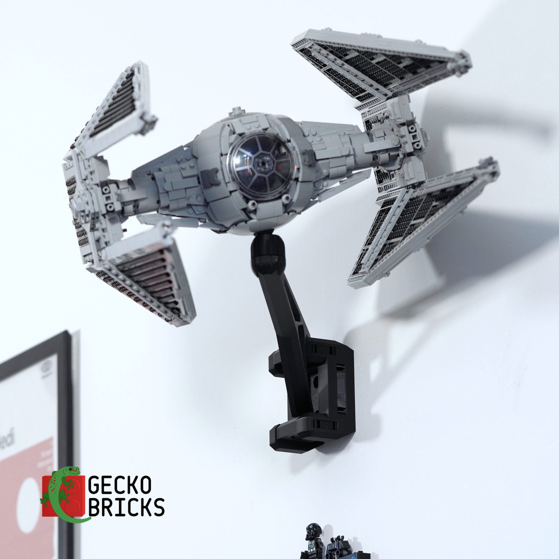 UCS Tie Interceptor - 75382 - Wall Mount image 4
