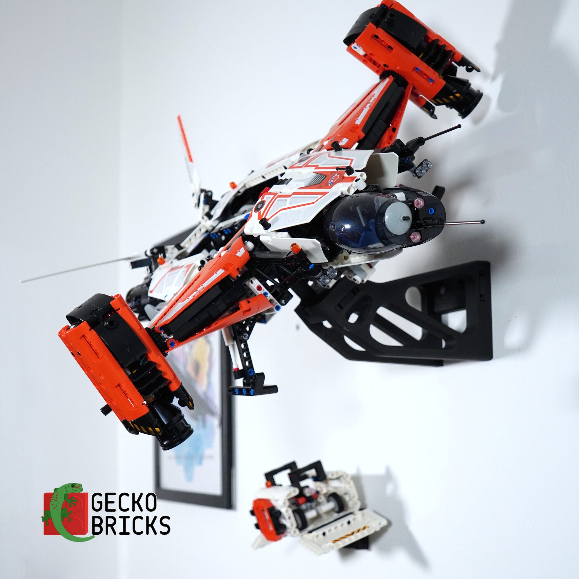 VTOL - Heavy Cargo Ship - 42181 - Wall Mount image 5