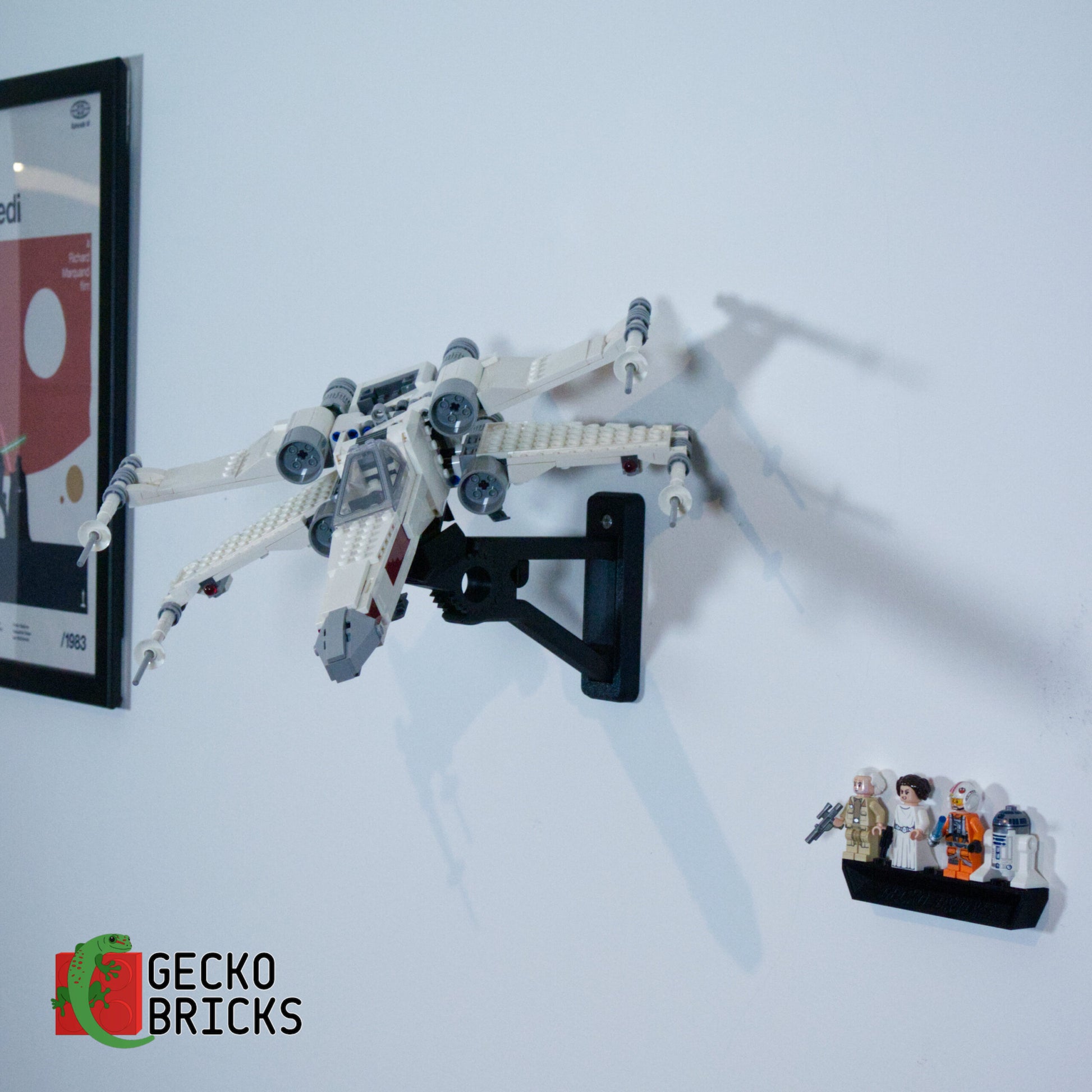 Luke Skywalker's X-Wing Fighter - 75301 - Wall Mount image 0