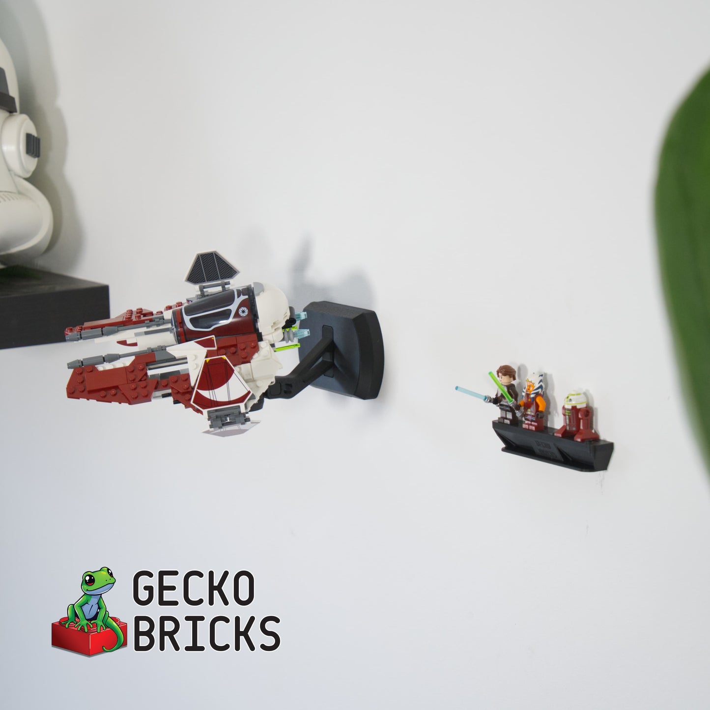 Ahsoka's Jedi Interceptor - 75401