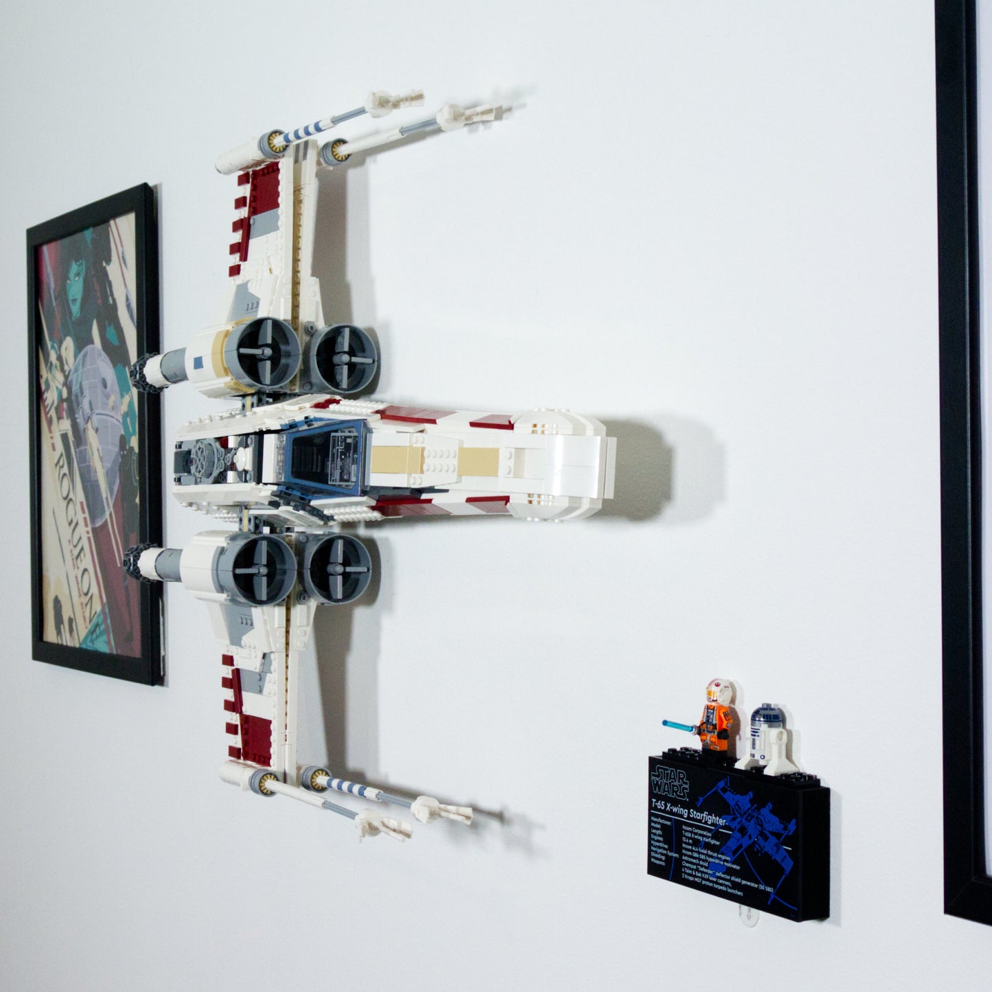 UCS X-Wing - 10240/75355 - Wall Mount image 2