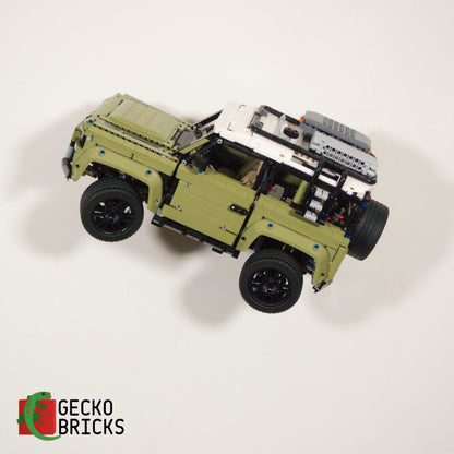 Land Rover Defender - 42110 - Wall Mount image 4