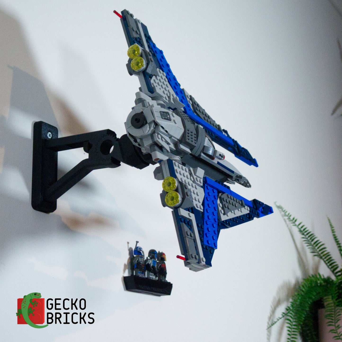 Mandalorian Starfighter - 75316 - Wall Mount image 2