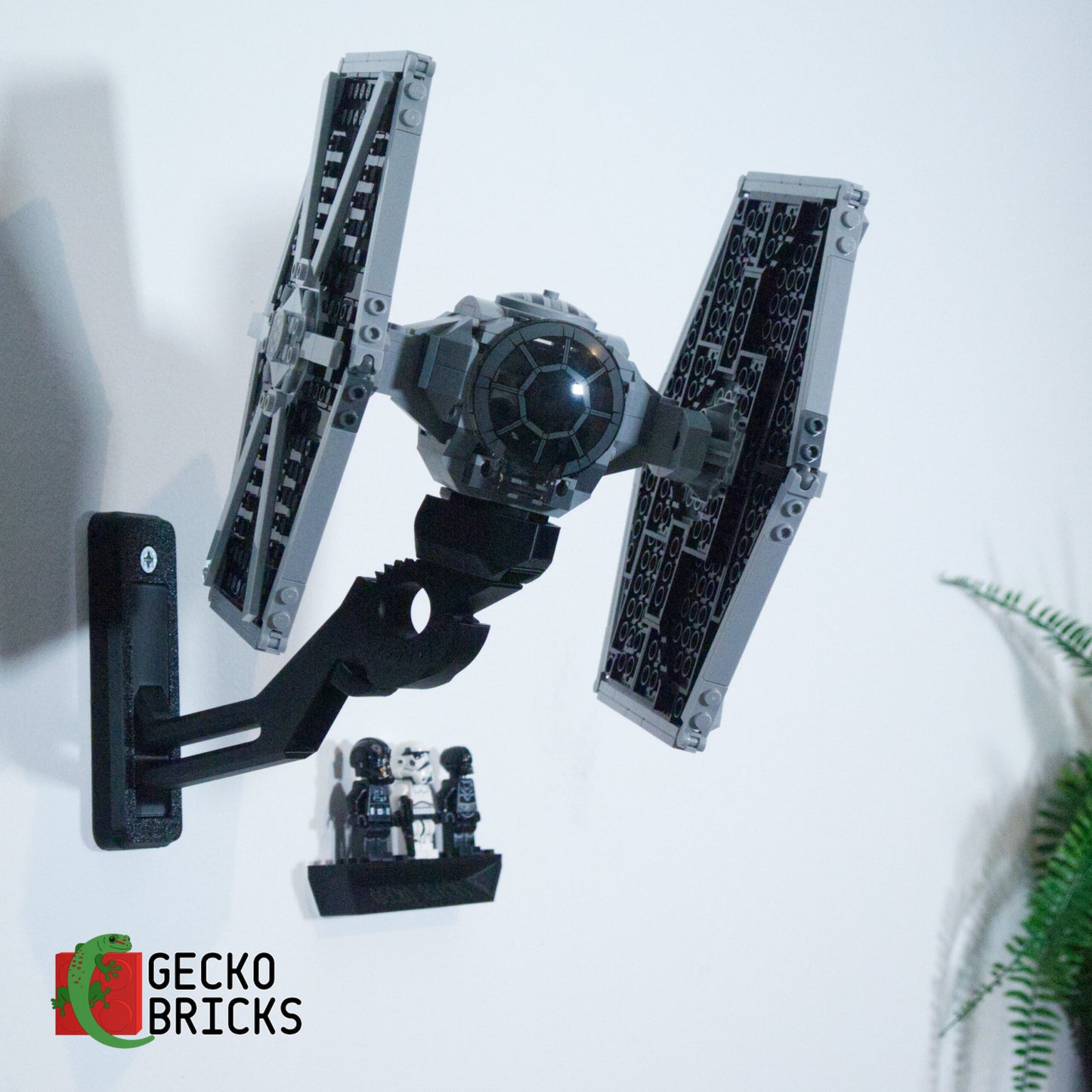TIE Fighter Imperial - 75300 - Wall Mount image 2
