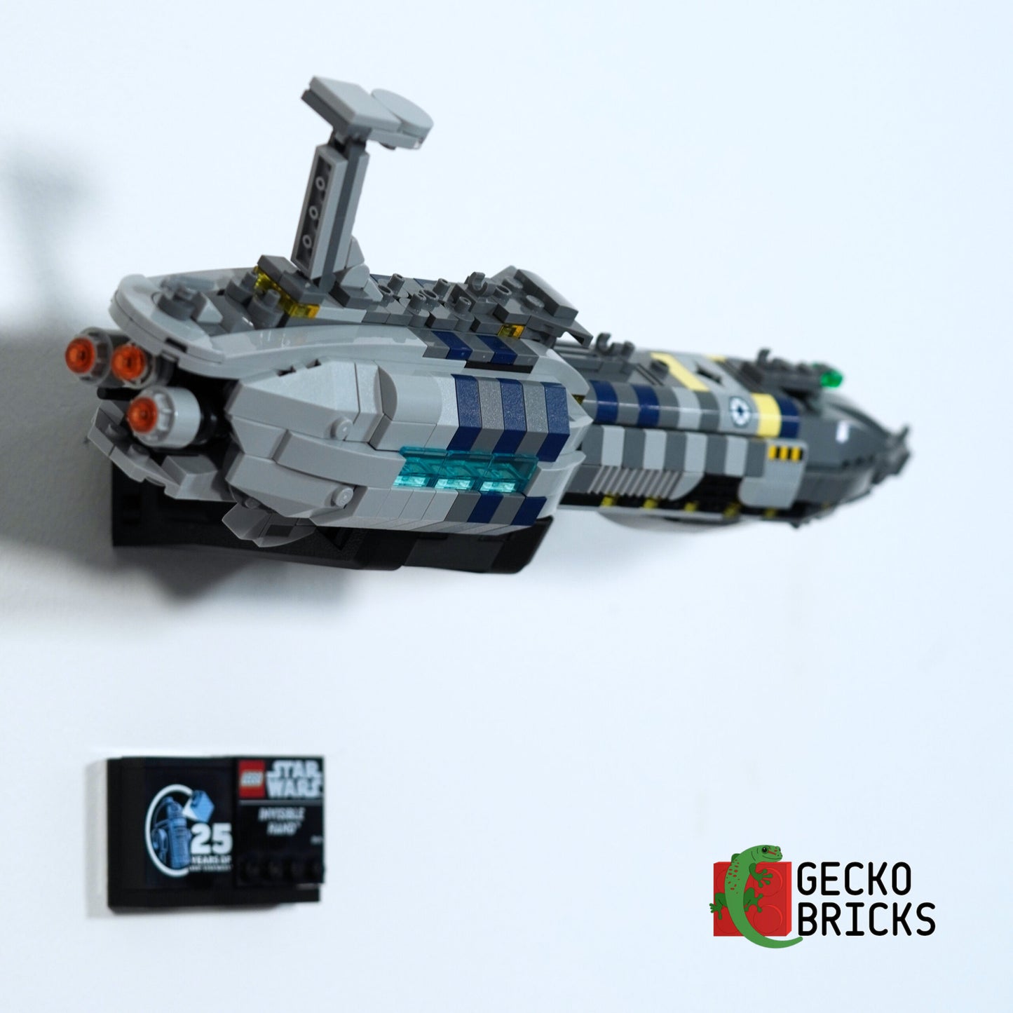Invisible Hand Midi - 75377 - Wall Mount image 6