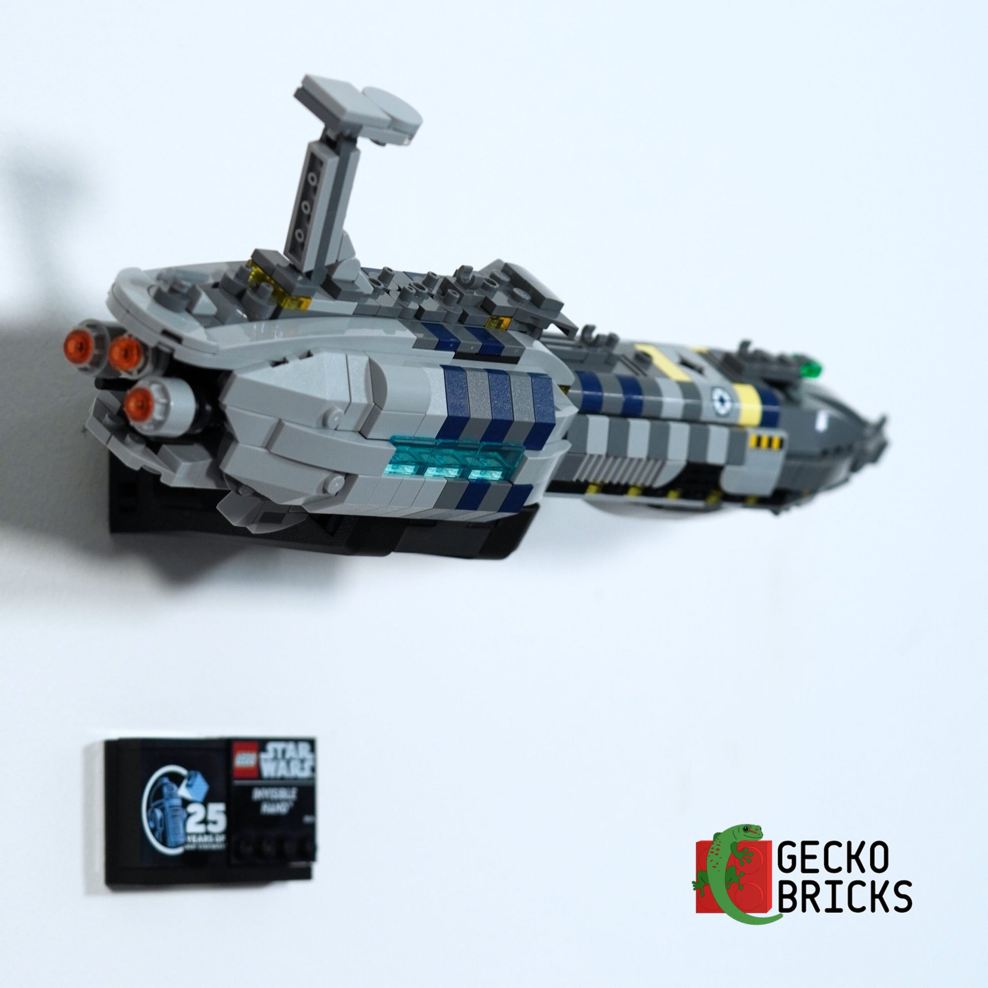 Invisible Hand Midi - 75377 - Wall Mount image 6