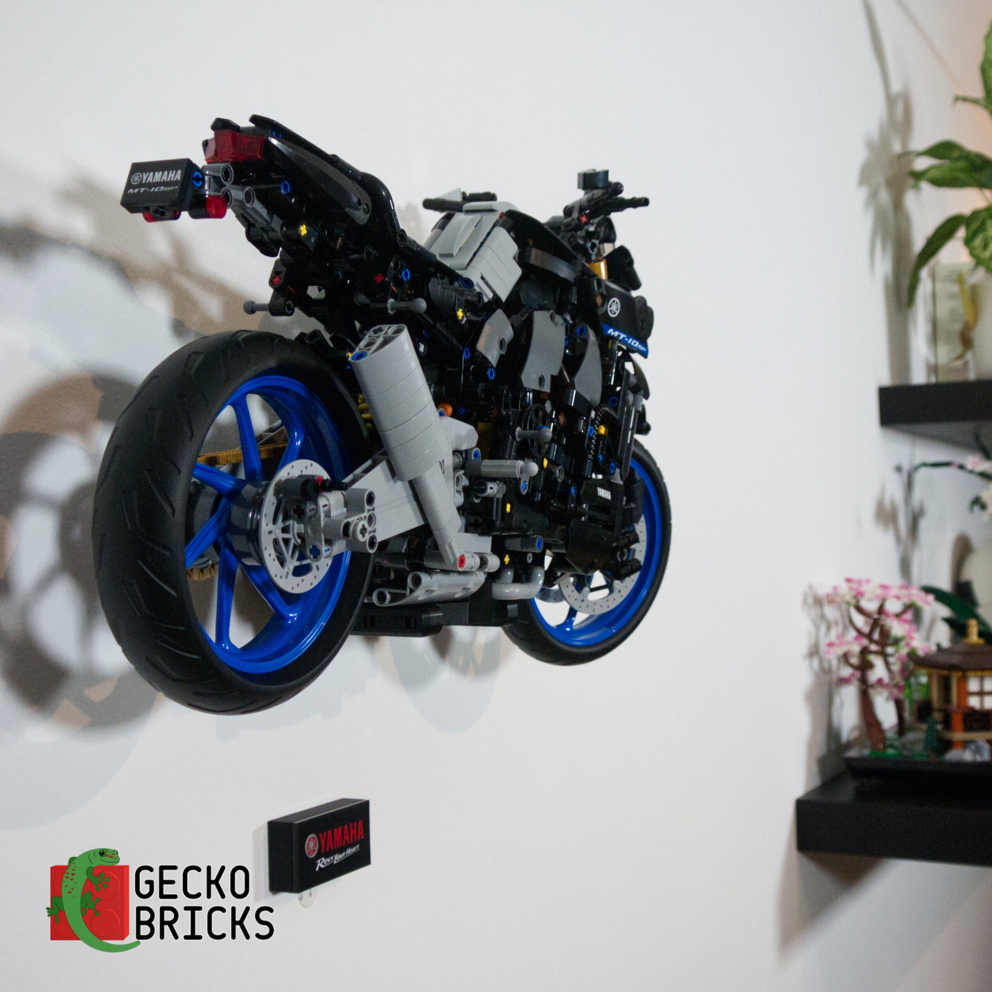 Yamaha MT-10 SP - 42159 - Wall Mount image 2