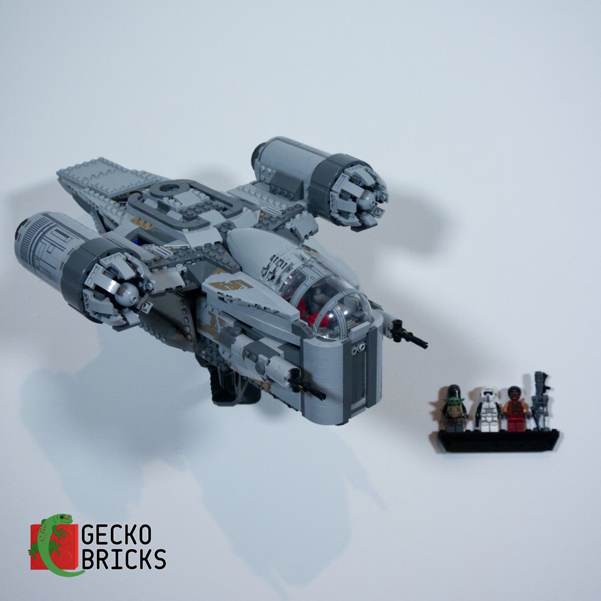 Mandalorian Razor Crest - 75292 - Wall Mount image 3