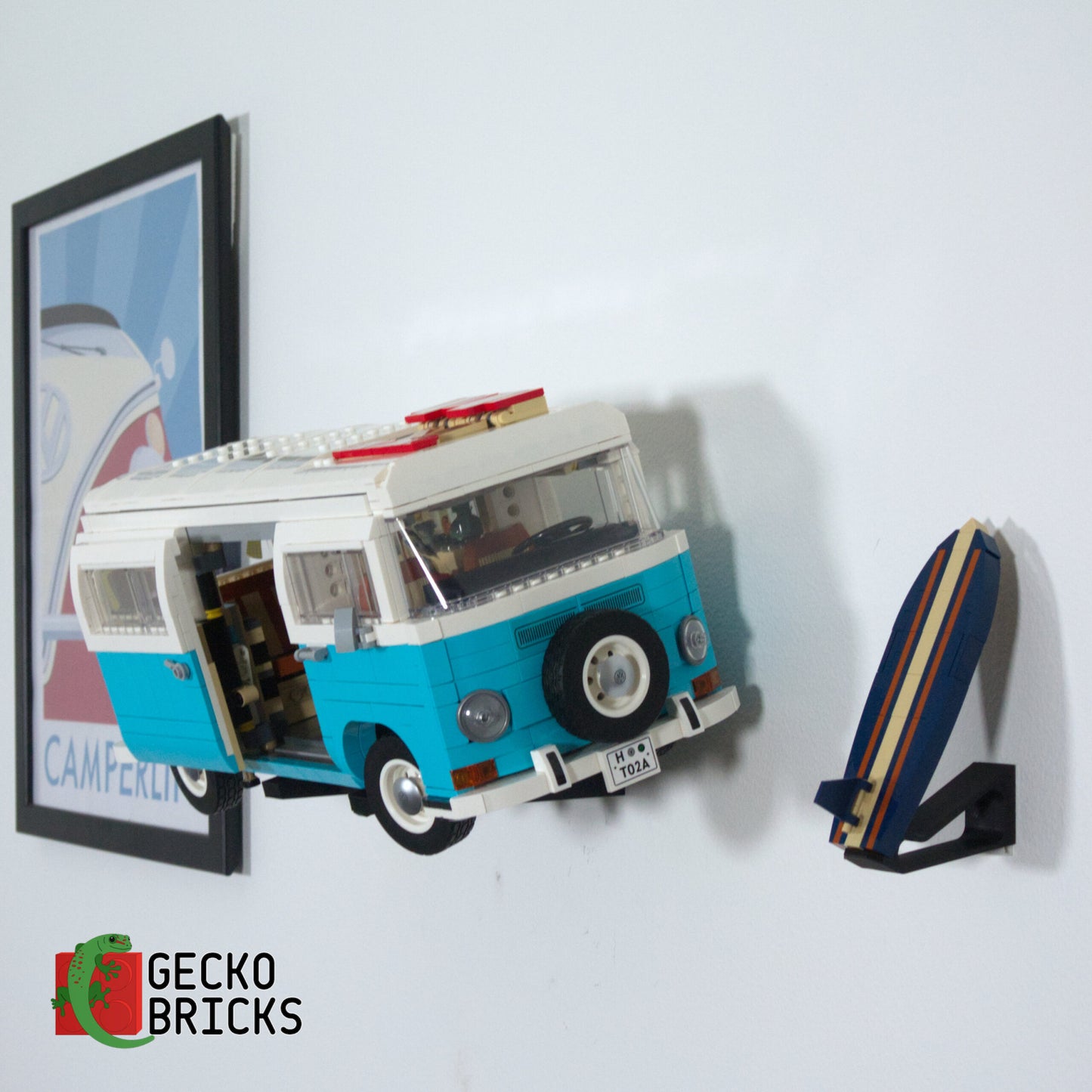 VW Camper Van T2 - 10220/10279 - Wall Mount image 2