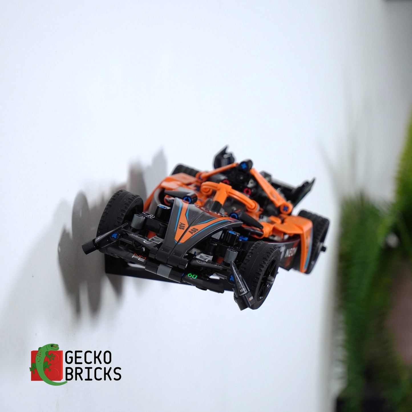 Neom Formula E McLaren - 42169 - Wall Mount image 2
