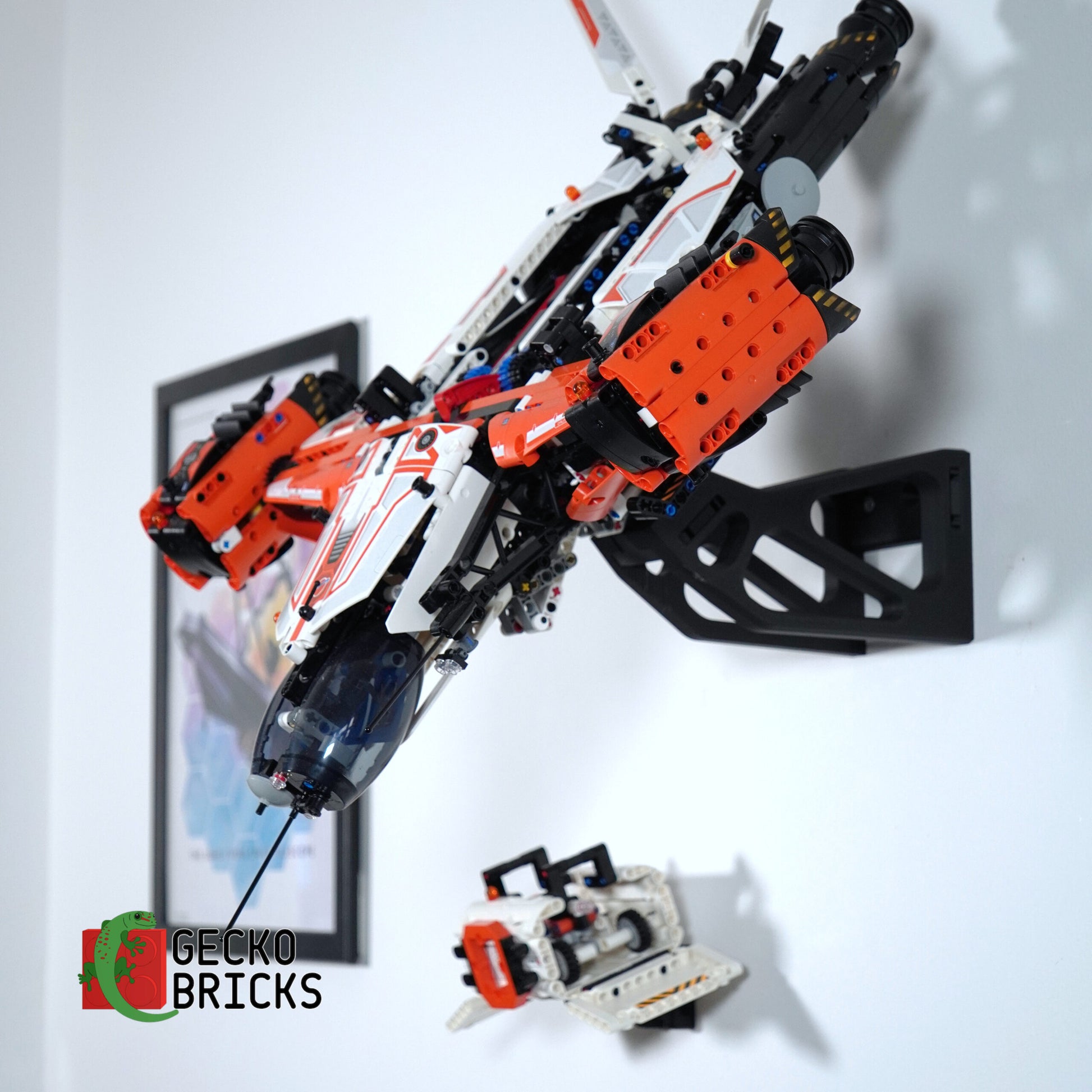 VTOL - Heavy Cargo Ship - 42181 - Wall Mount image 4