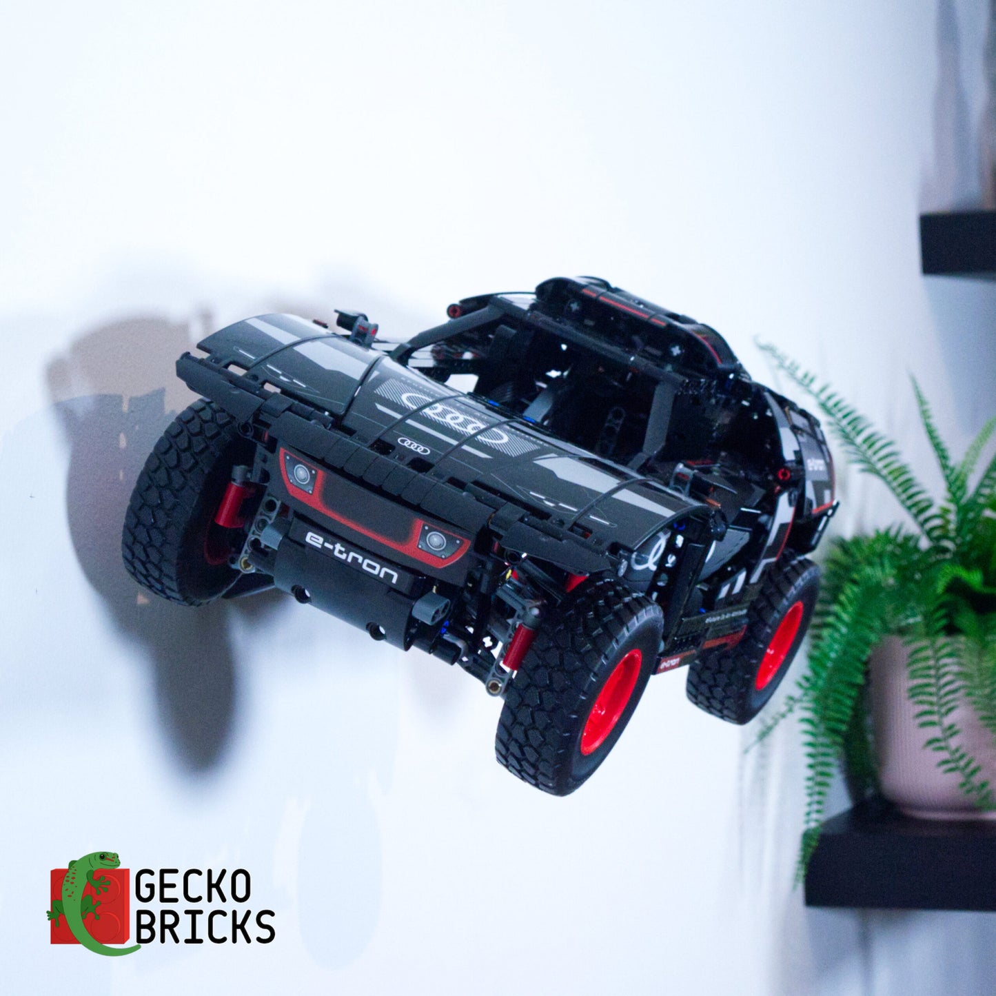 Audi RS Q E-Tron - 42160 - Wall Mount image 3