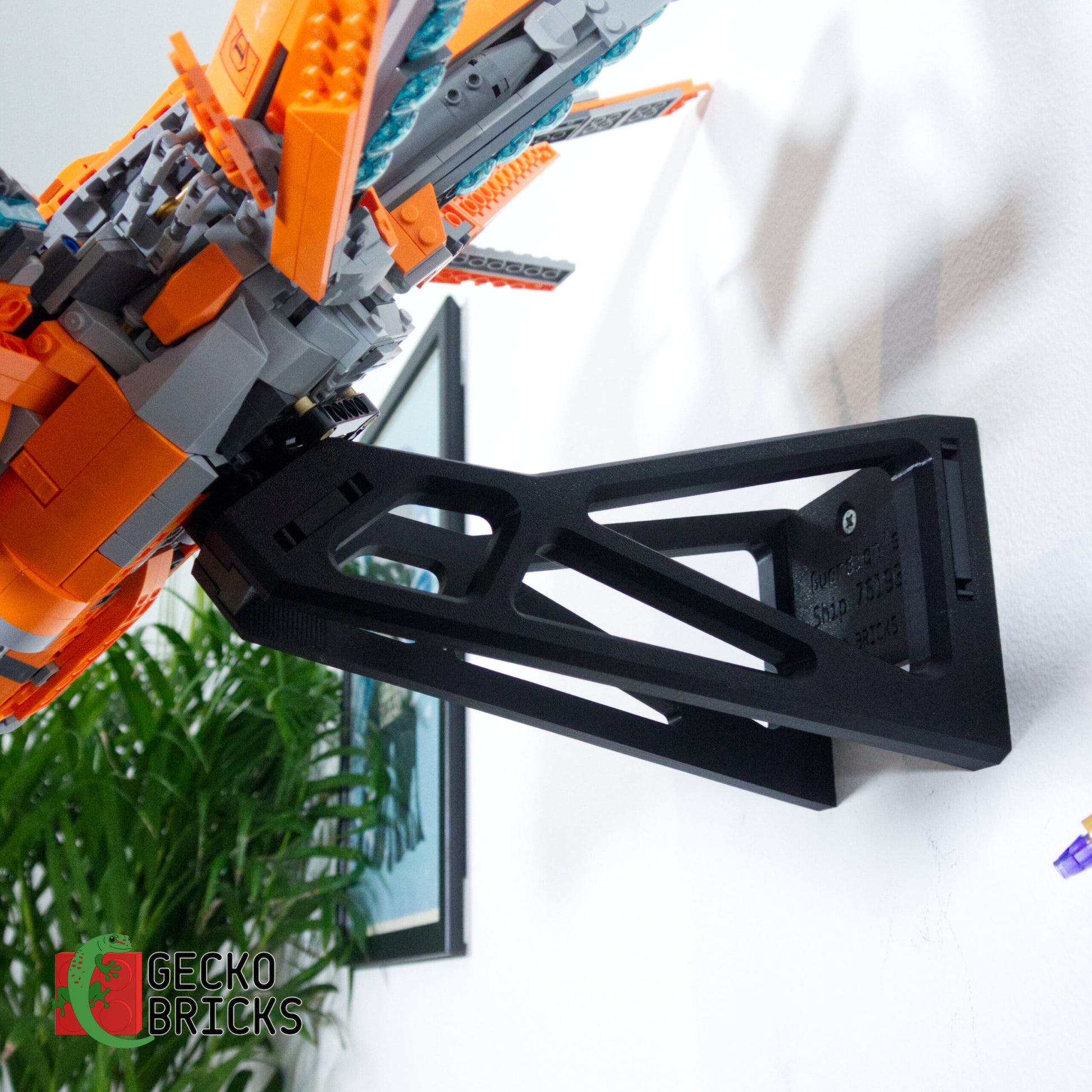 Guardians of the Galaxy Ship - 76193 - Wall Mount image 8