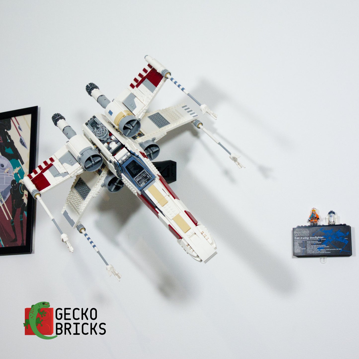 UCS X-Wing Star Wars (10240/75355) - Wall Mount image 8