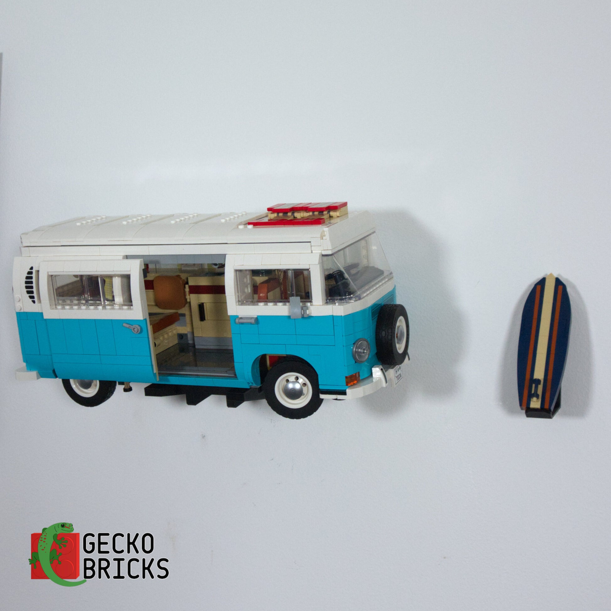 VW Camper Van T2 - 10220/10279 - Wall Mount image 4
