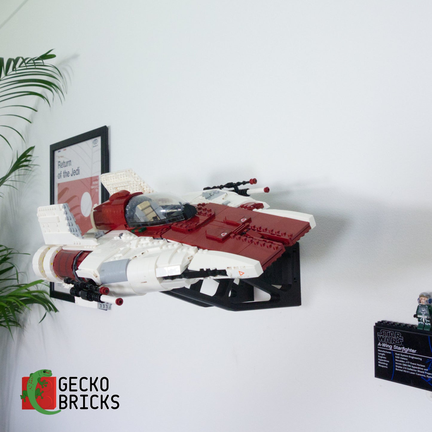 UCS A-Wing - 75275 - Wall Mount image 4