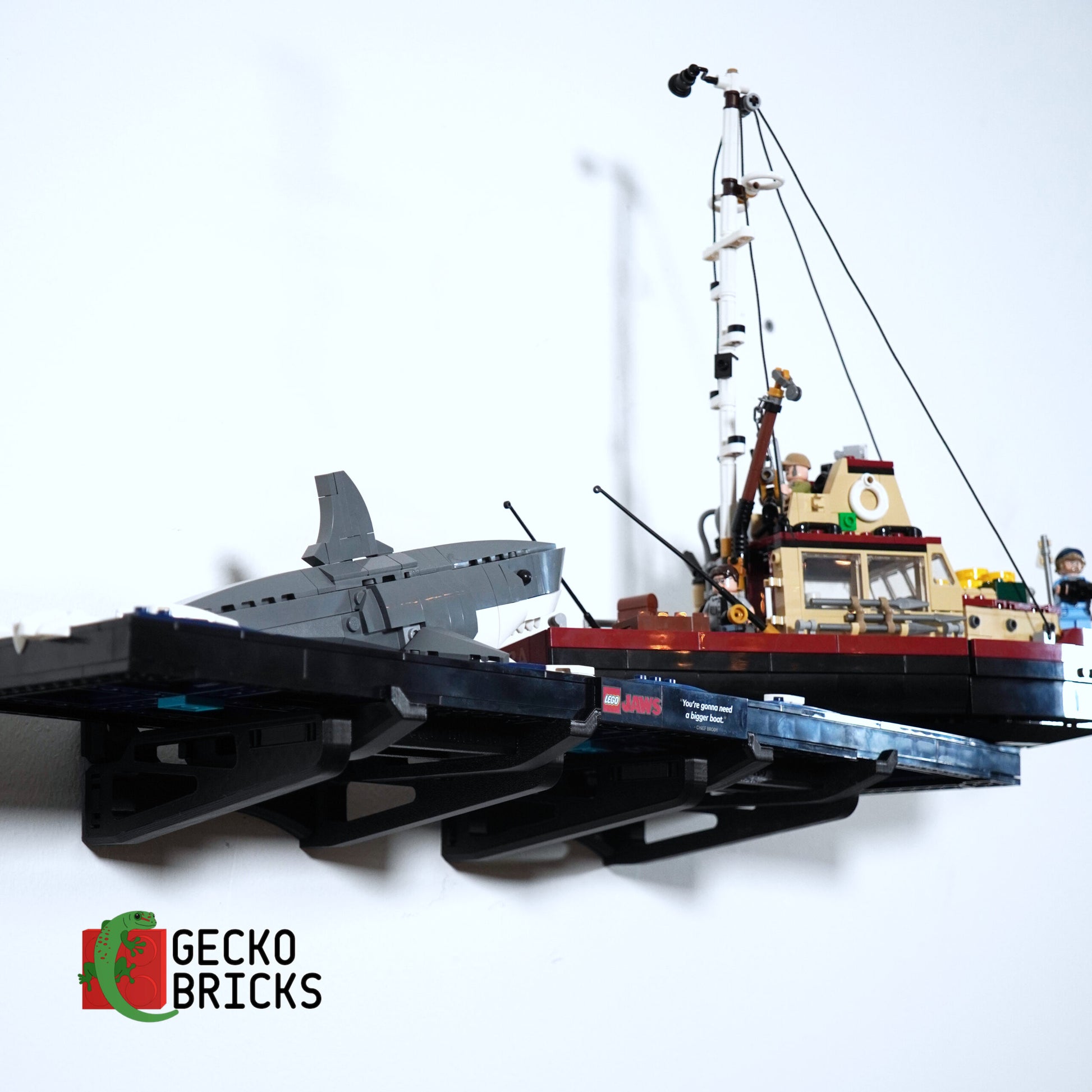 Jaws Diorama - 21350 - Wall Mount image 2