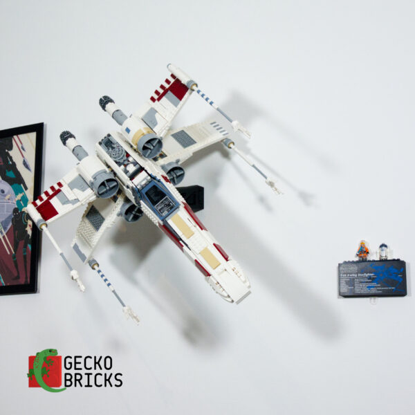 UCS X-Wing Star Wars (10240/75355) - Wall Mount - Image 9