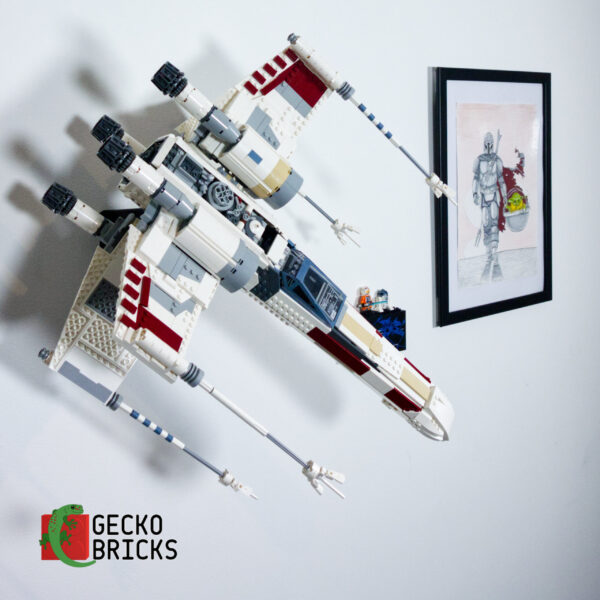 UCS X-Wing Star Wars (10240/75355) - Wall Mount - Image 10